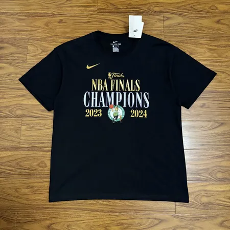 ナイキ Tシャツ