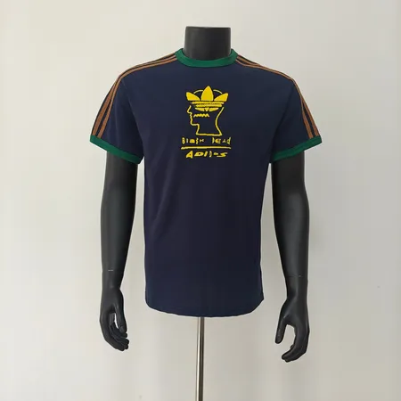 アディダス Tシャツ