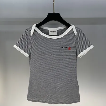 ミュウミュウ Tシャツ