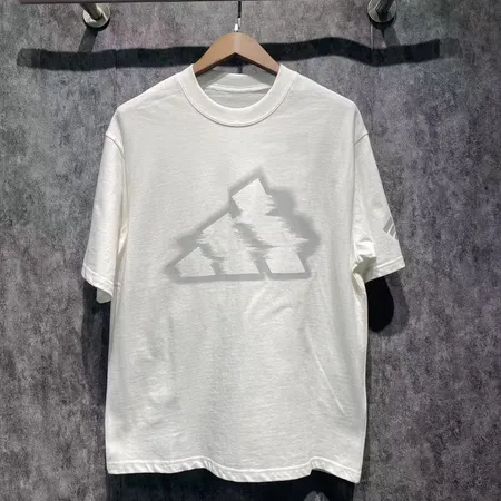 アディダス Tシャツ