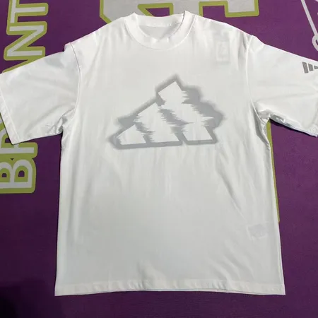 アディダス Tシャツ