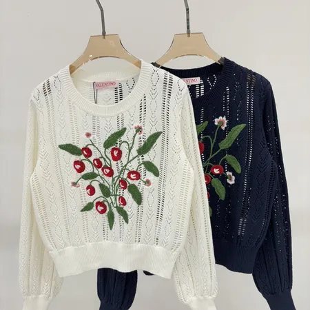 ヴァレンティノ Tシャツ