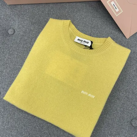 ミュウミュウ Tシャツ