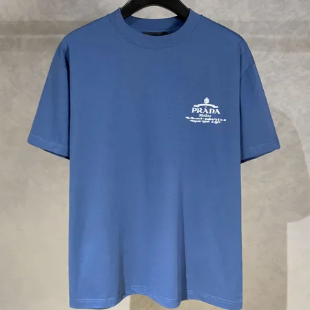 プラダ Tシャツ