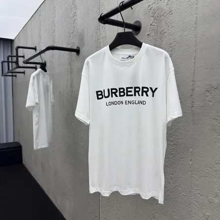 バーバリー ス Tシャツ