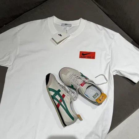 ナイキ Tシャツ