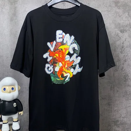 ジバンシィ Tシャツ