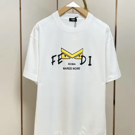 フェンディ Tシャツ