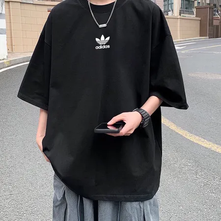 アディダス Tシャツ