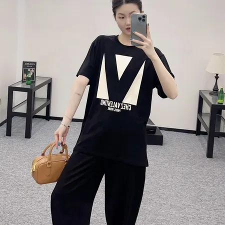 ヴァレンティノ Tシャツ