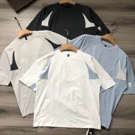 アディダス Tシャツ