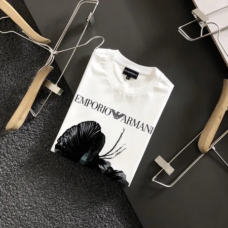 アルマーニ Tシャツ