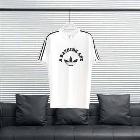 アディダス Tシャツ