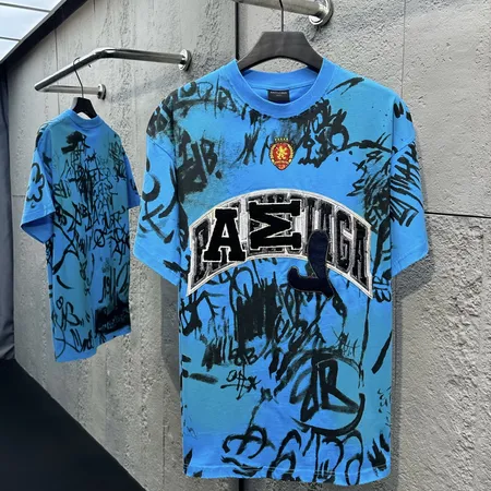 バレンシアガ Tシャツ