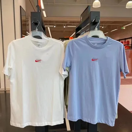 ナイキ Tシャツ