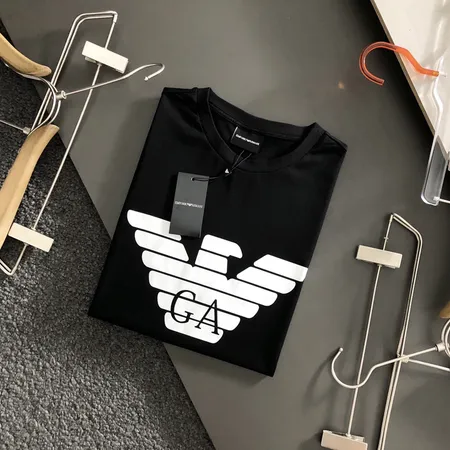 アルマーニ Tシャツ