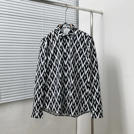 ヴァレンティノ シャツ