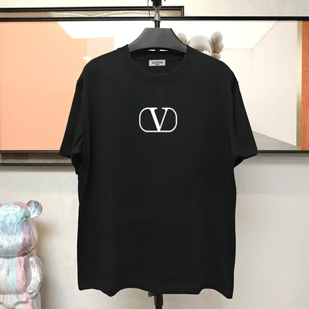 ヴァレンティノ Tシャツ