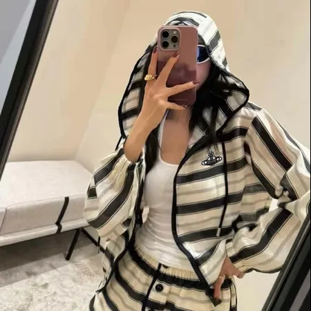 モスキーノ シャツ