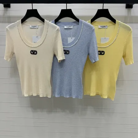 ヴァレンティノ Tシャツ