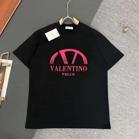 ヴァレンティノ Tシャツ