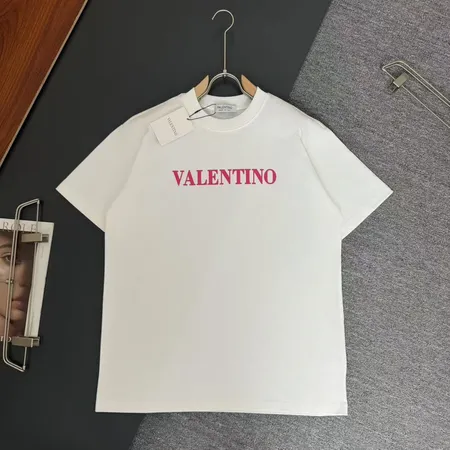 ヴァレンティノ Tシャツ