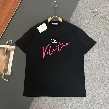 ヴァレンティノ Tシャツ