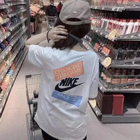 ナイキ Tシャツ