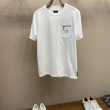 フェンディ Tシャツ