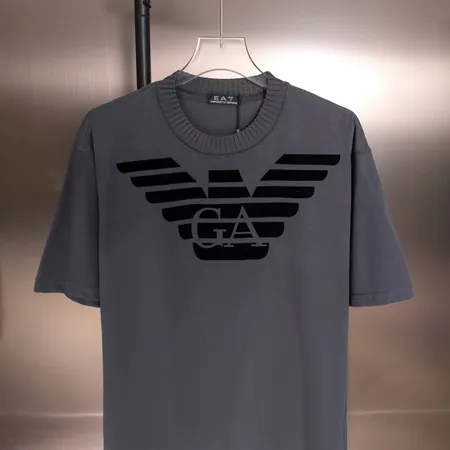 アルマーニ Tシャツ