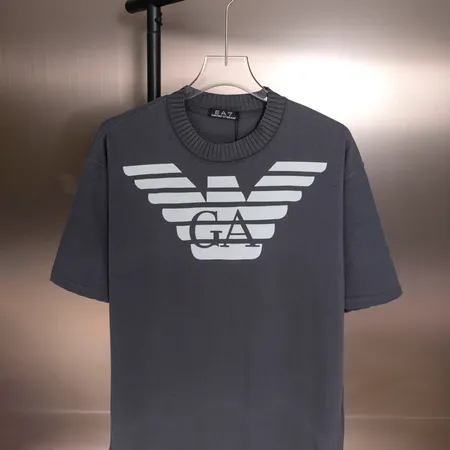 アルマーニ Tシャツ