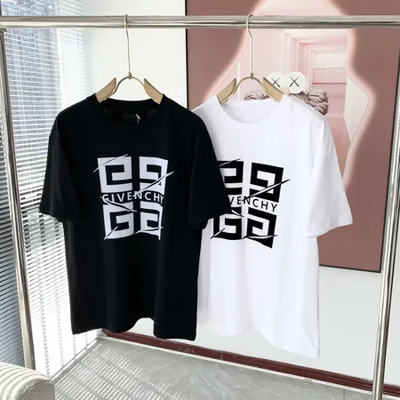 ジバンシィ Tシャツ