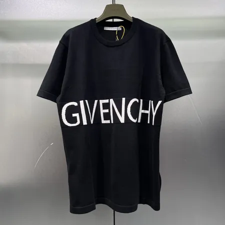 ジバンシィ Tシャツ