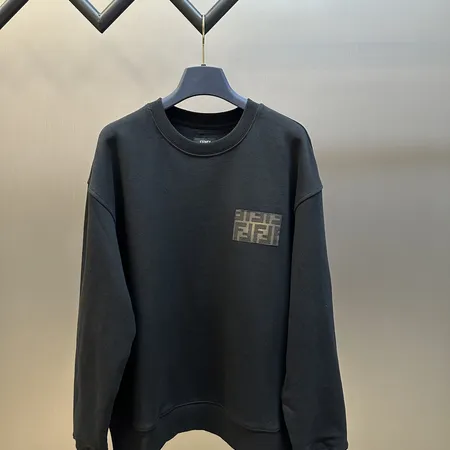 フェンディ パーカー