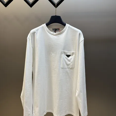 プラダ パーカー