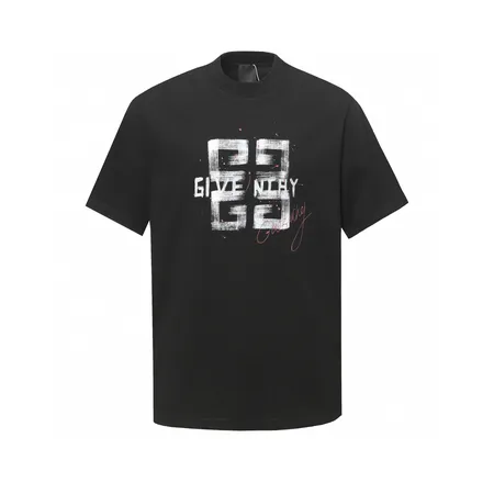 ジバンシィ Tシャツ