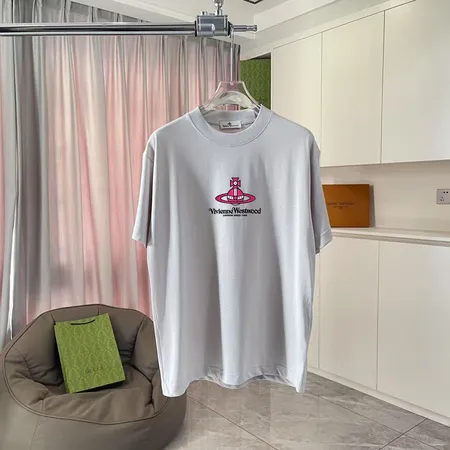 ヴィヴィアン・ウエストウッド Tシャツ