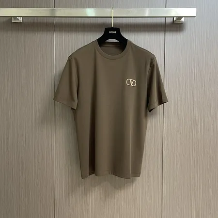 ヴァレンティノ Tシャツ