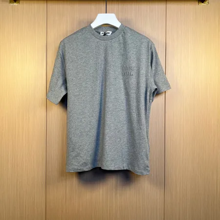 ミュウミュウ Tシャツ