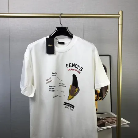 フェンディ Tシャツ