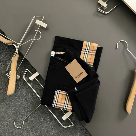 バーバリー ス Tシャツ