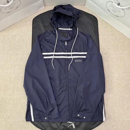 プラダ ジャケット