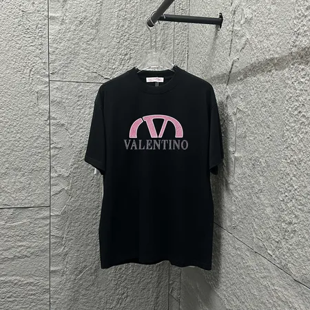 ヴァレンティノ Tシャツ