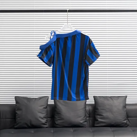 アディダス Tシャツ