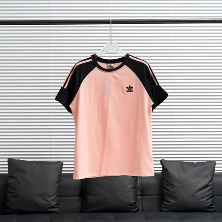 アディダス Tシャツ