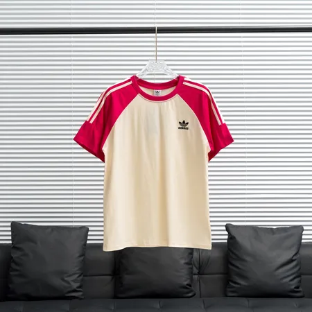 アディダス Tシャツ