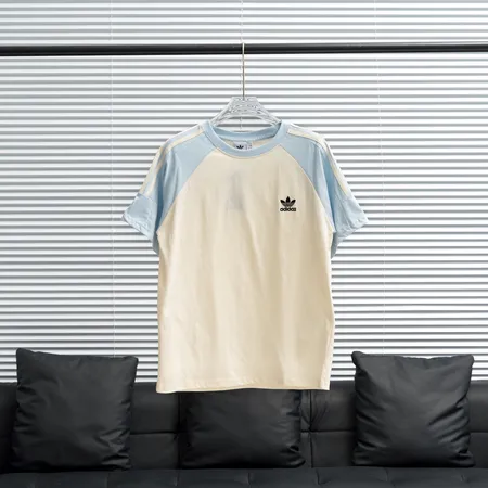 アディダス Tシャツ