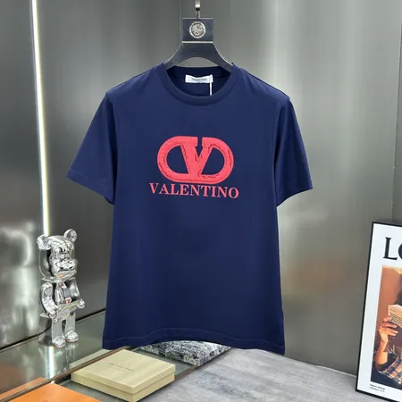 ヴァレンティノ Tシャツ