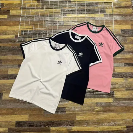 アディダス Tシャツ