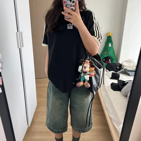 アディダス Tシャツ